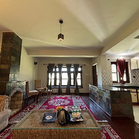 Kumaon Roop Resort Near Kainchi Dham Nainital Εξωτερικό φωτογραφία