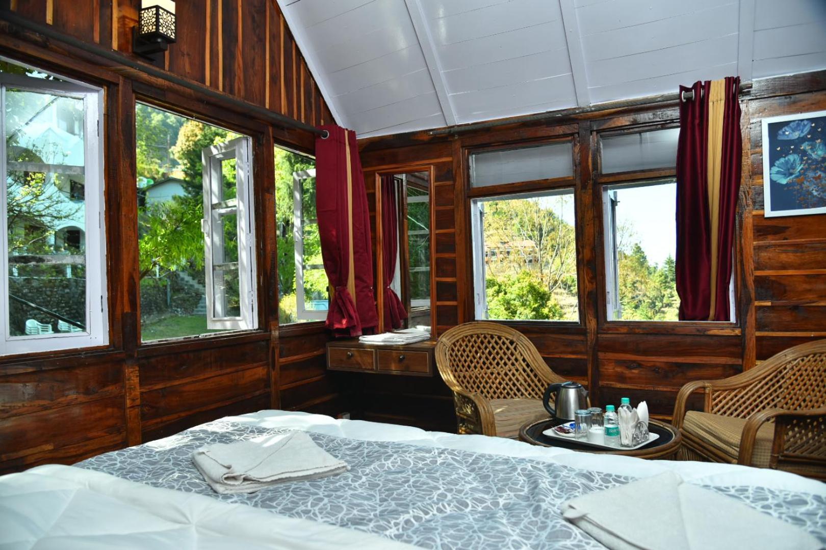 Kumaon Roop Resort Near Kainchi Dham Nainital Εξωτερικό φωτογραφία