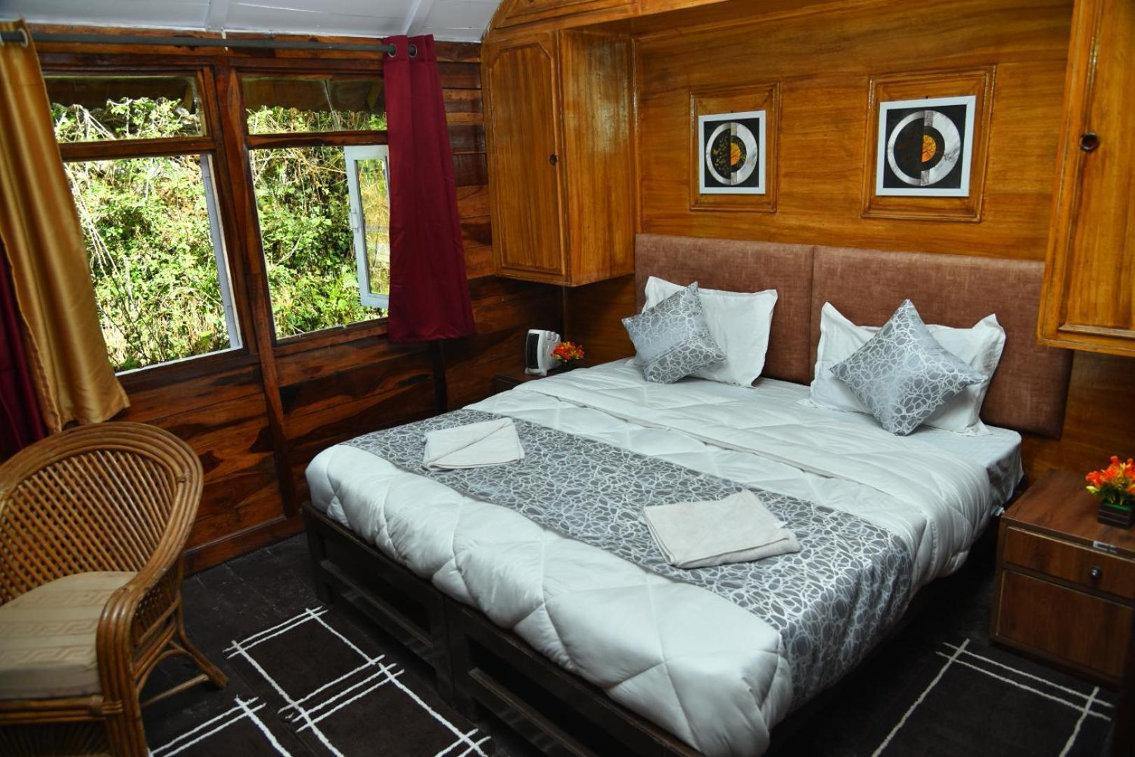 Kumaon Roop Resort Near Kainchi Dham Nainital Εξωτερικό φωτογραφία