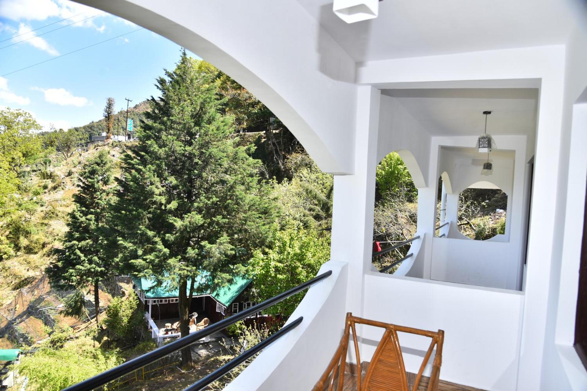 Kumaon Roop Resort Near Kainchi Dham Nainital Εξωτερικό φωτογραφία