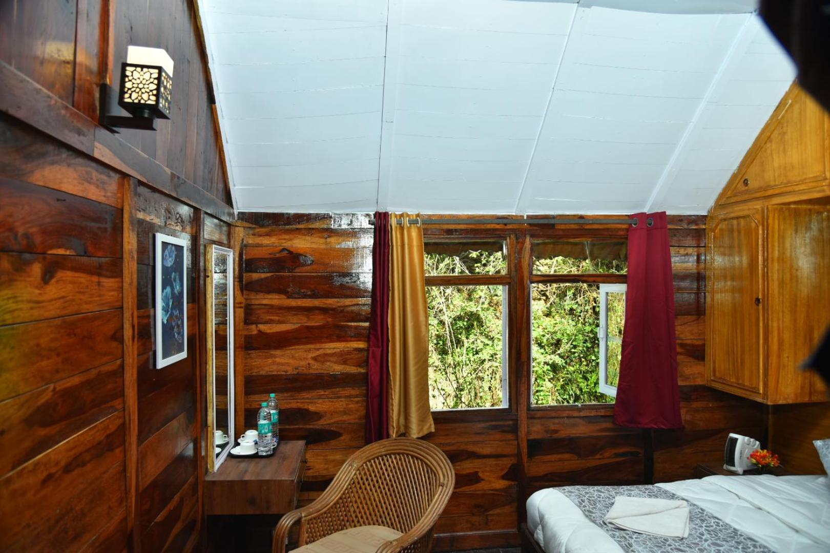 Kumaon Roop Resort Near Kainchi Dham Nainital Εξωτερικό φωτογραφία