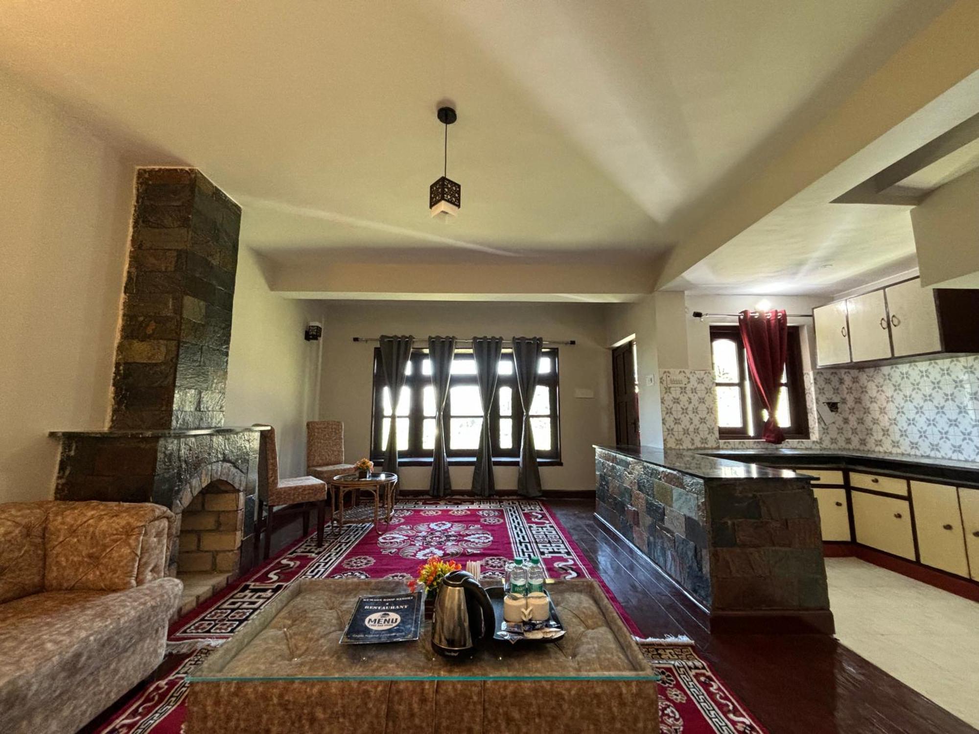 Kumaon Roop Resort Near Kainchi Dham Nainital Εξωτερικό φωτογραφία