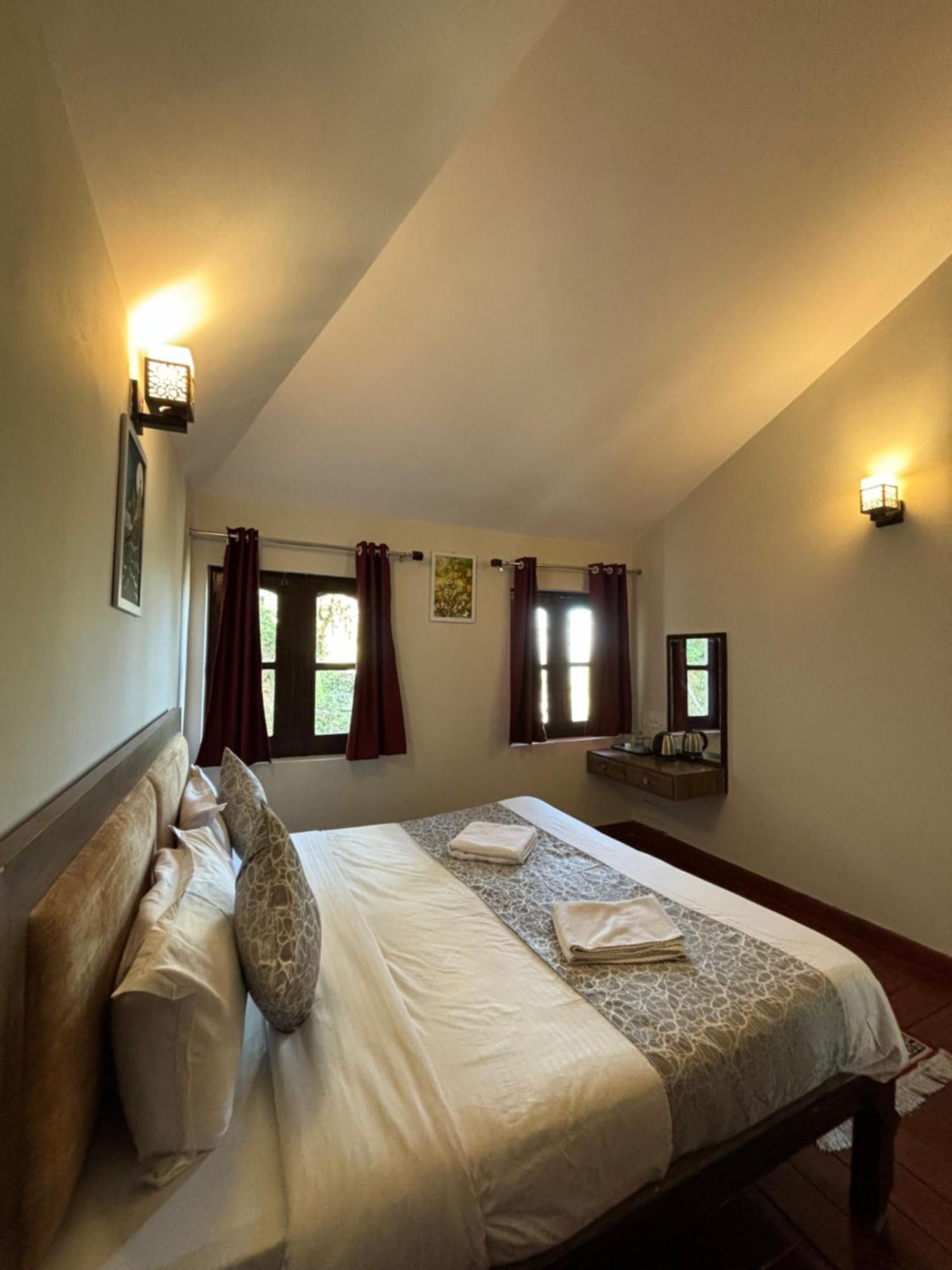 Kumaon Roop Resort Near Kainchi Dham Nainital Εξωτερικό φωτογραφία
